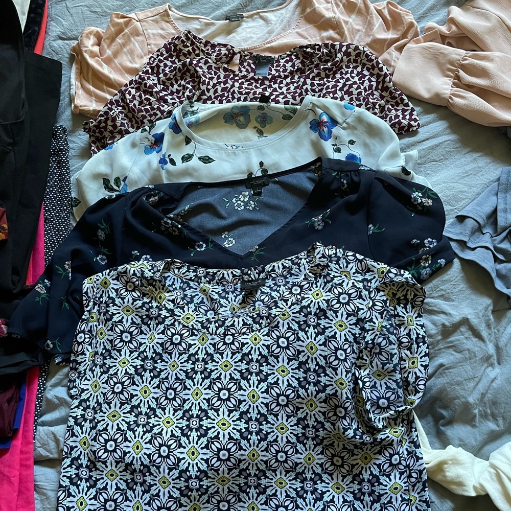 Long sleeve tops and short sleeve ann taylor and banana republic - Picture 2 of 2